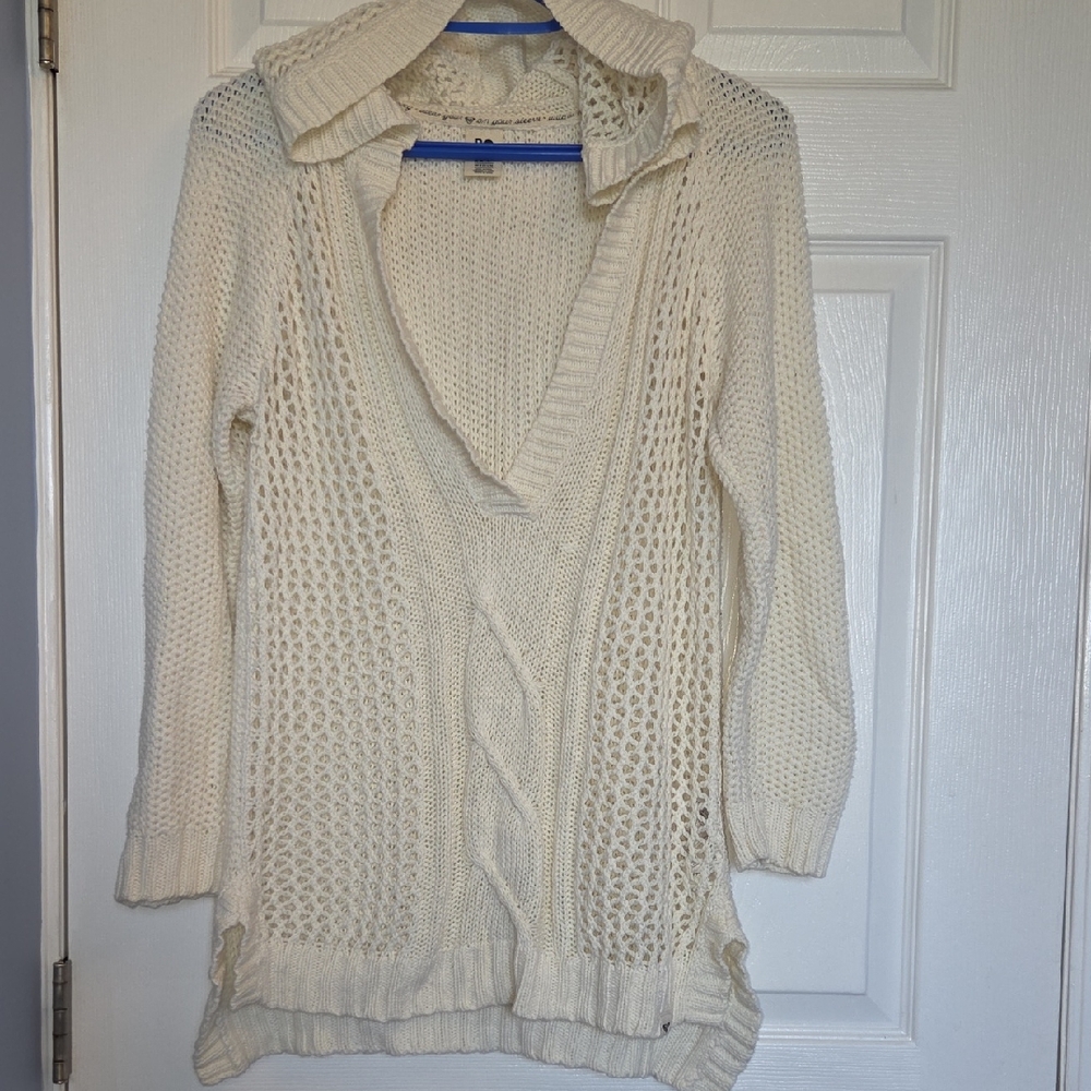 Roxy Cream Turtleneck Sweater with Cable Knit Design